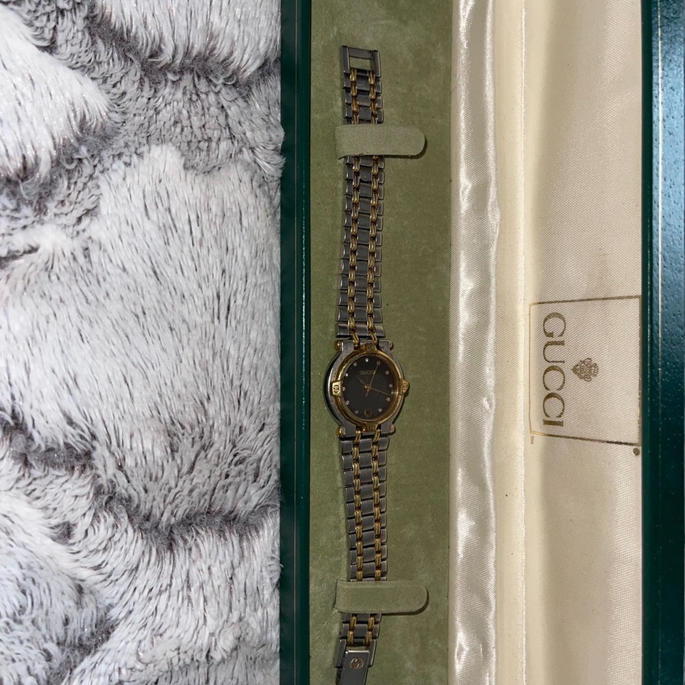 Gucci Watch - Picture 3 of 7